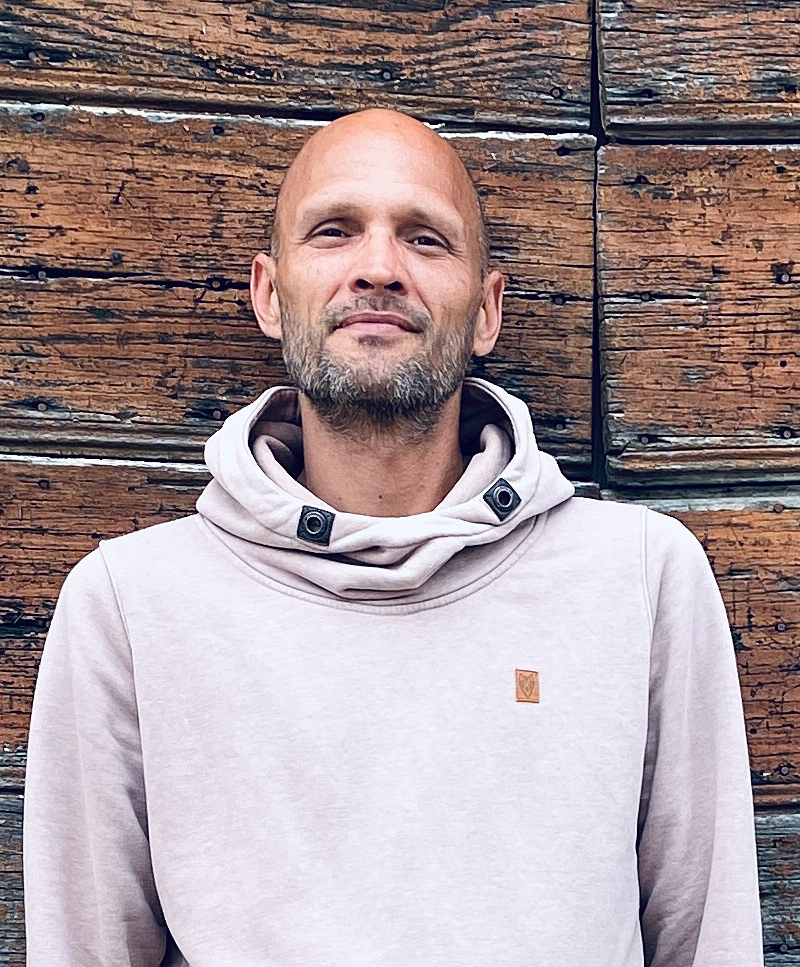 Porträt von Dominik Schacht